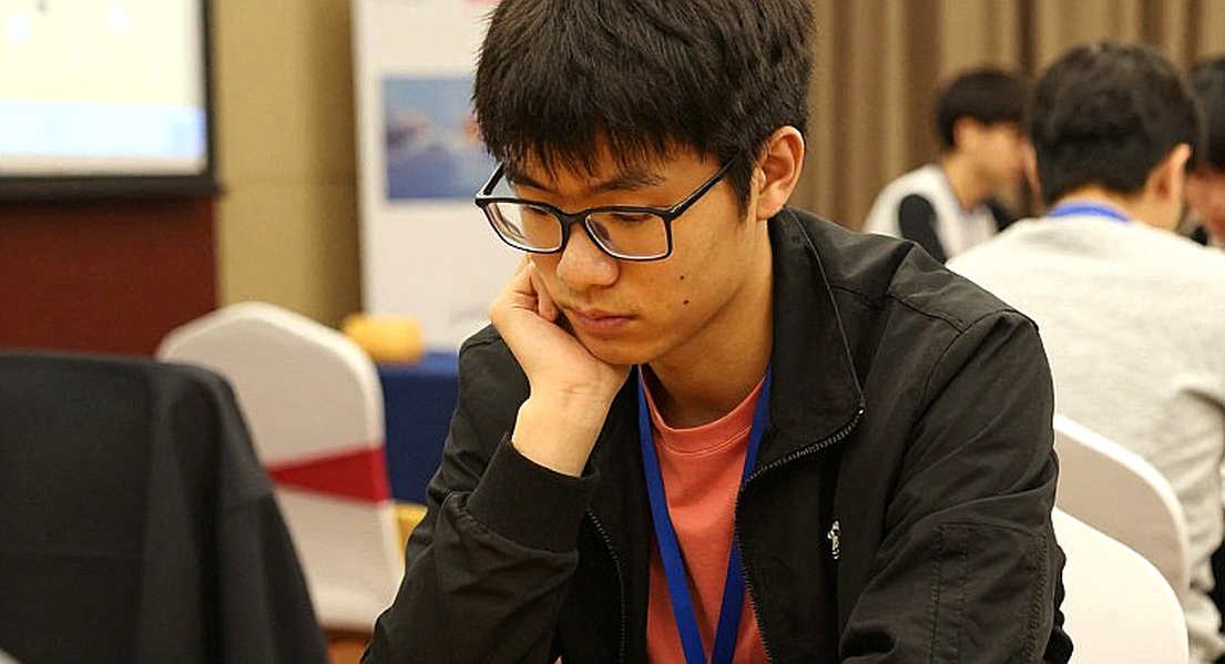 Nước 5.e5! Trong Gambit Trung Tâm Italia: Sveshnikov Để Lại Một Vũ Khí, Không Phải Một Bằng Chứng