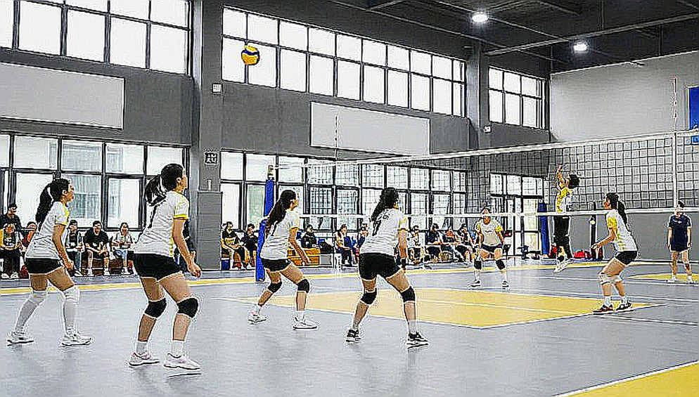 Suhl giành Siêu cúp đầu tiên: 3 set thắng đều cách biệt 2 điểm trước Dresden