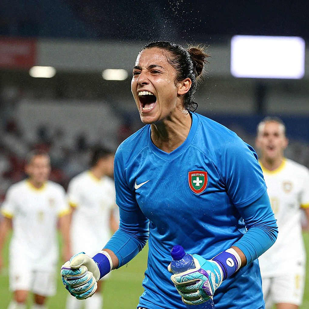 Querétaro mất Homenchenko: một ca gãy xương bàn tay và vai trò bị nhân đôi
