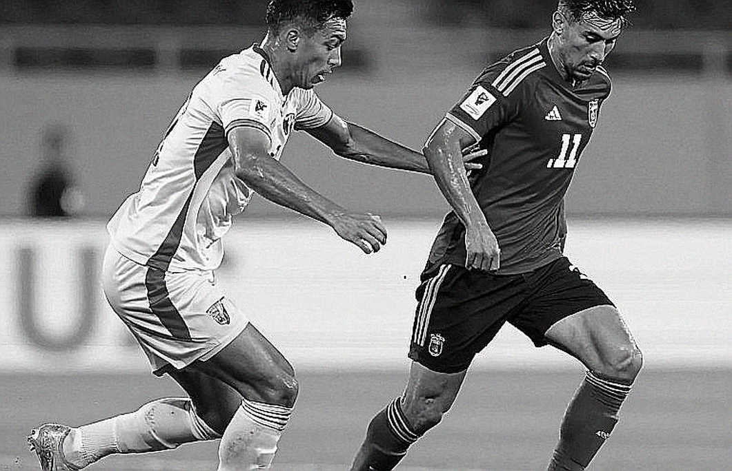 Tomiyasu vắng mặt, bão hủy tập: Nhật Bản bước vào trận Uruguay bằng đội hình hậu cần