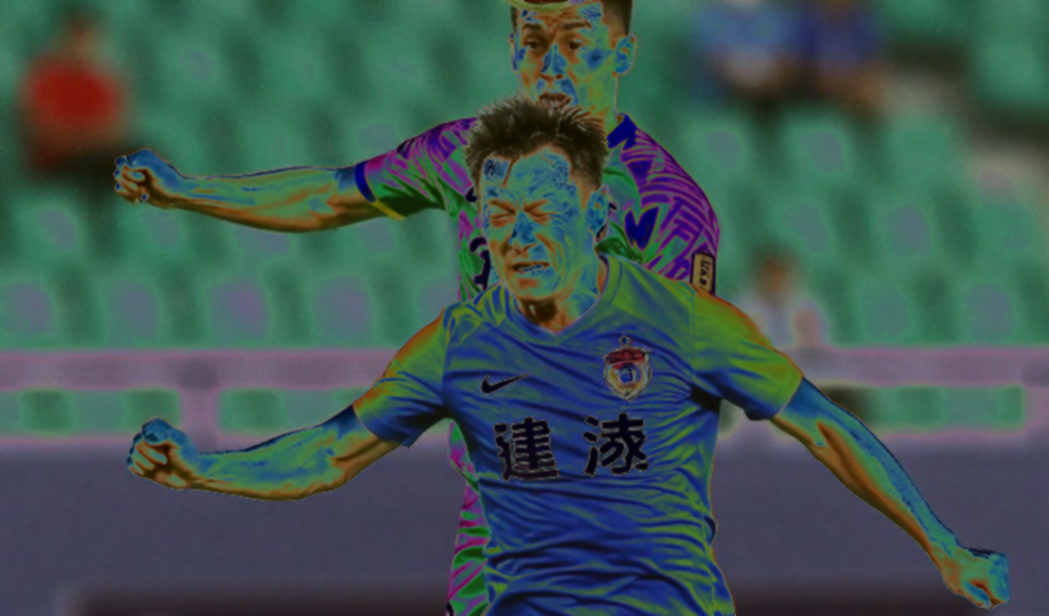 Khi khán đài V.League vắng tiếng, thứ duy nhất còn lại là sự thật trên cỏ